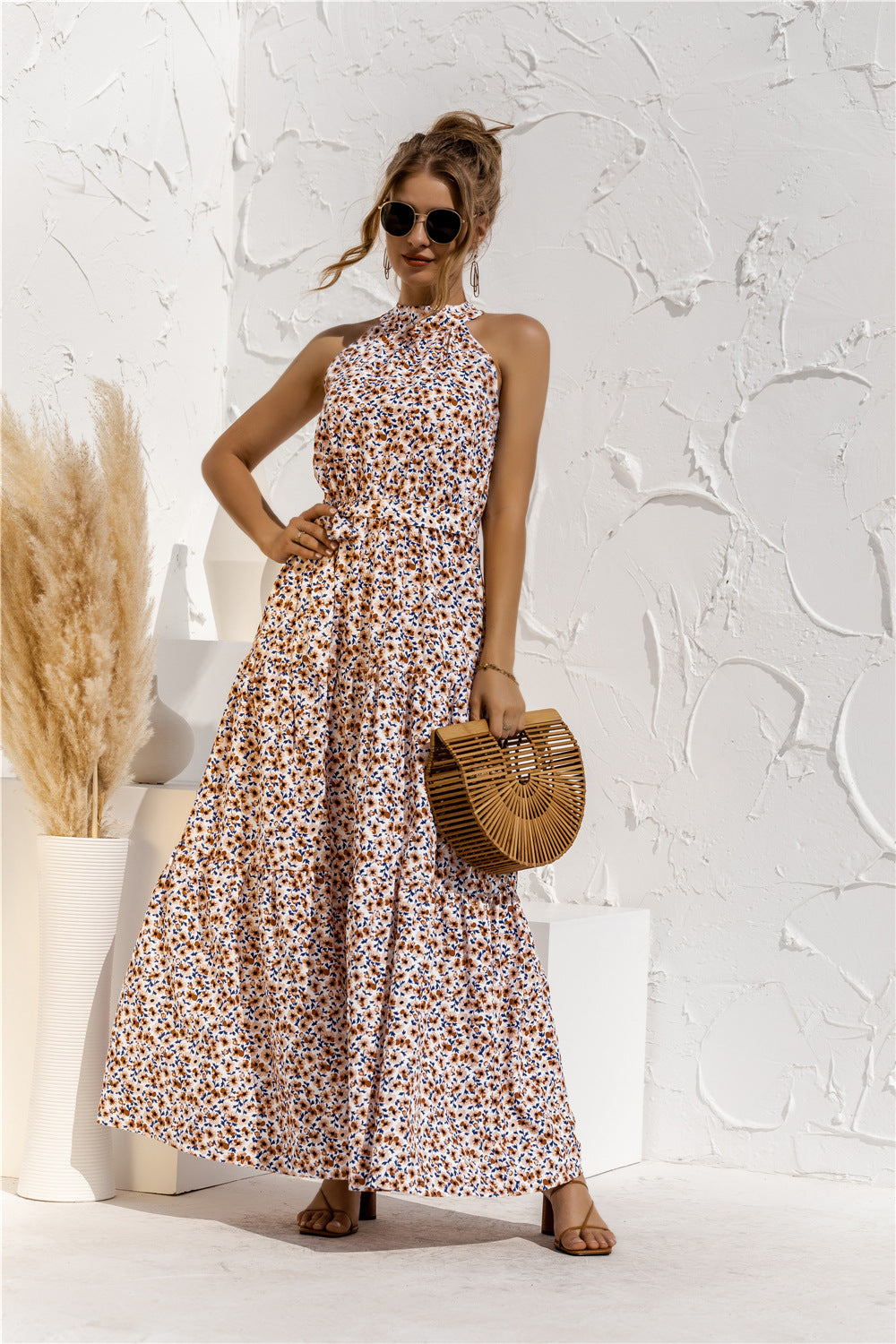 Neckholder-gebundenes Kleid mit Polka-Dot-Print