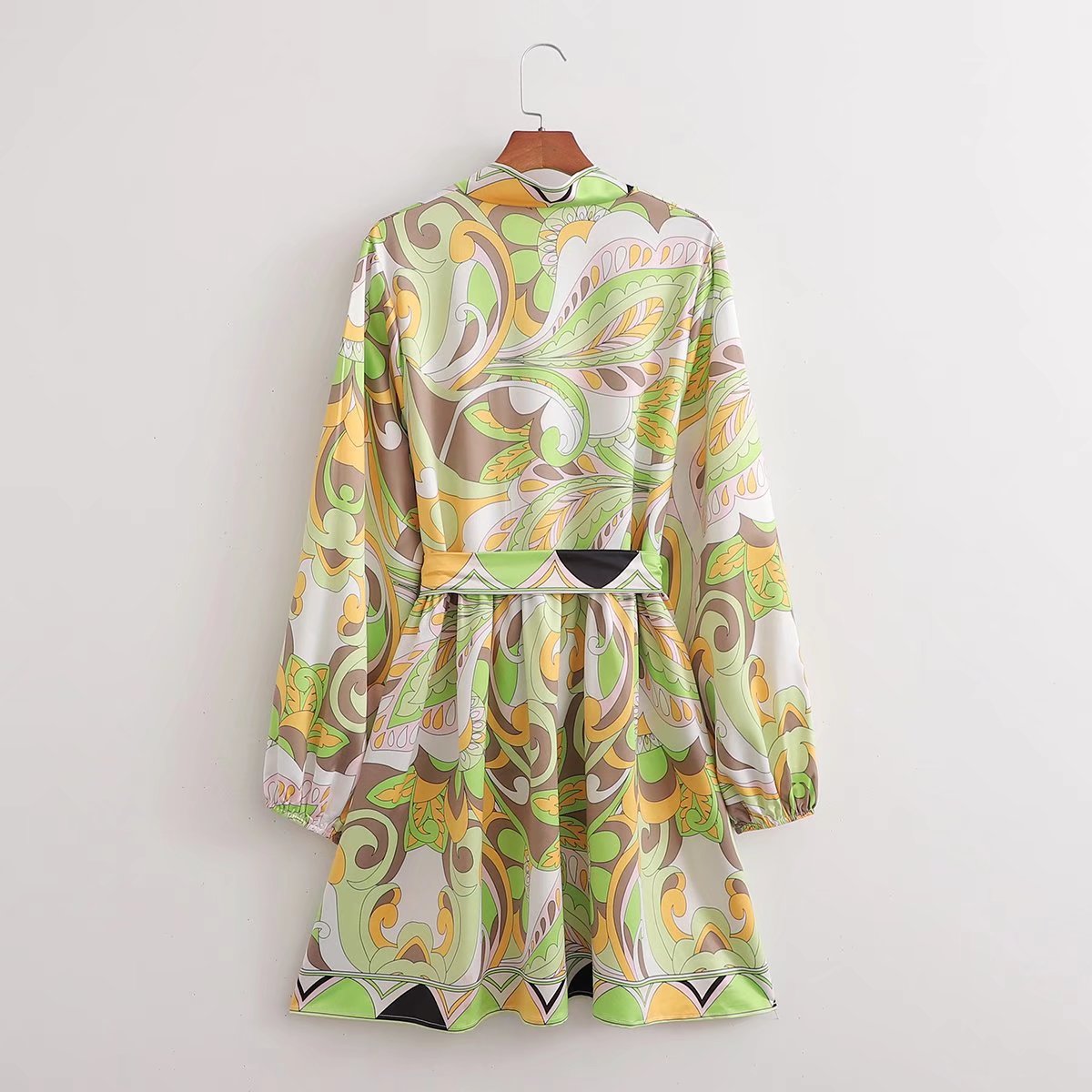 Vintage Printed V neck Waist Controlled Long Sleeves Mid Length Dress