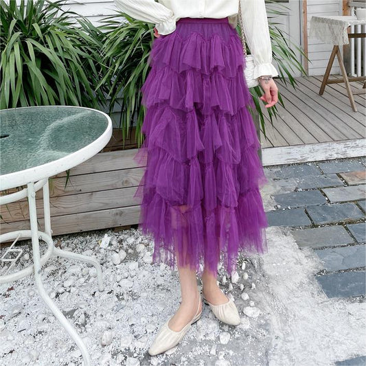 Vestido de primavera con capas y falda larga de malla