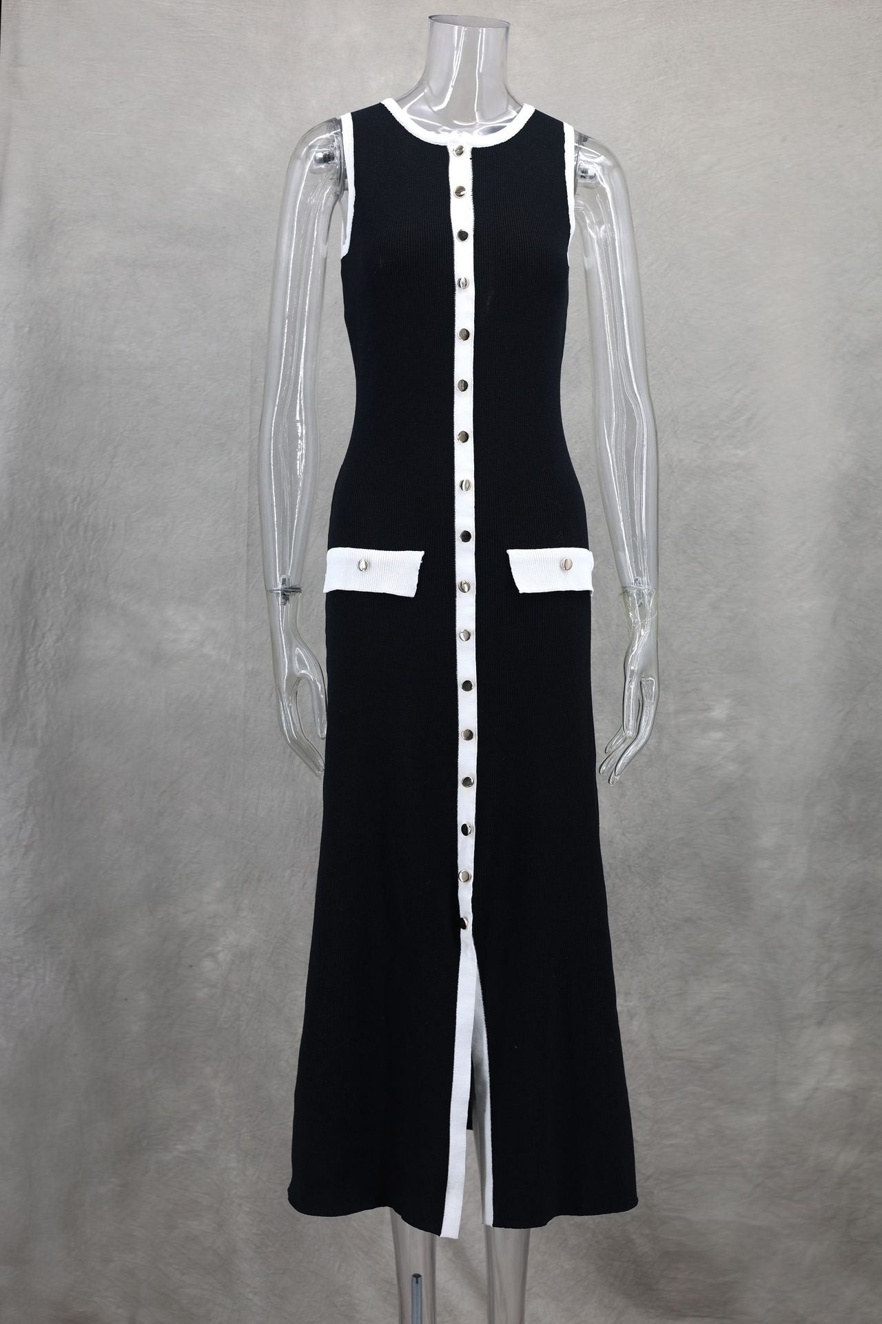 Elegant Long Sleeveless Round Neck Woolen Dress