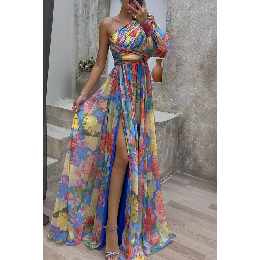 Robe ample fendue multicolore à une épaule