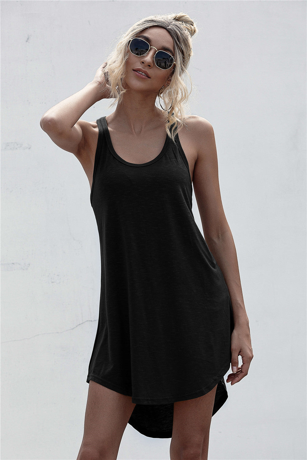 U Neck Sleeveless Shaped Dress