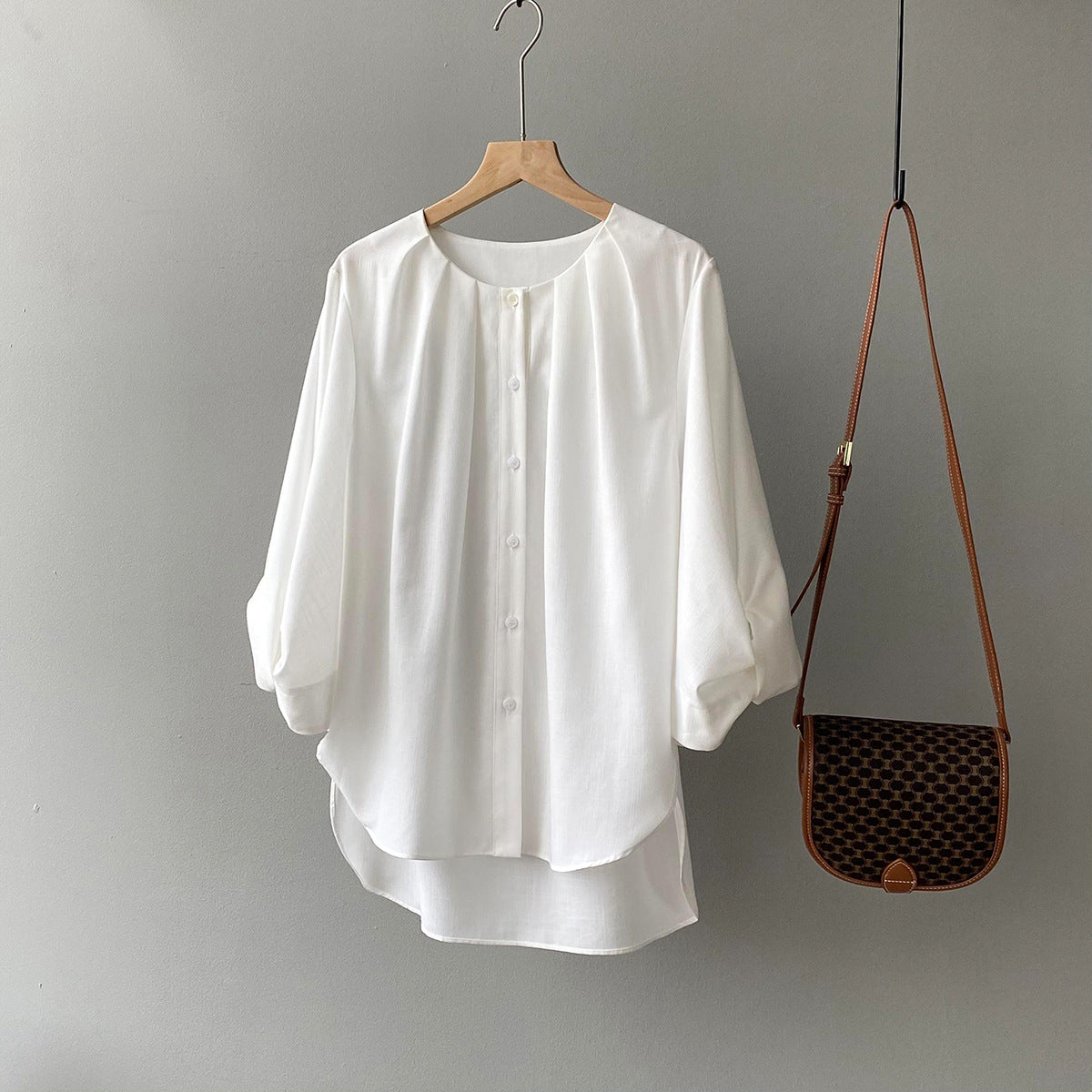 Korean Simple Loose Design Lantern Sleeve Shirt