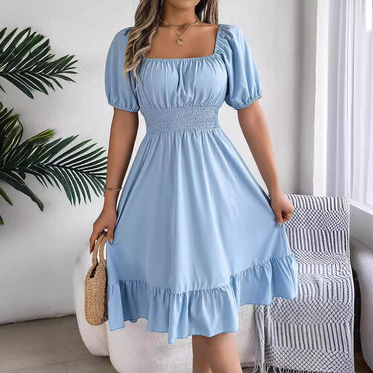 Vestido linha A com gola quadrada e manga curta com babados