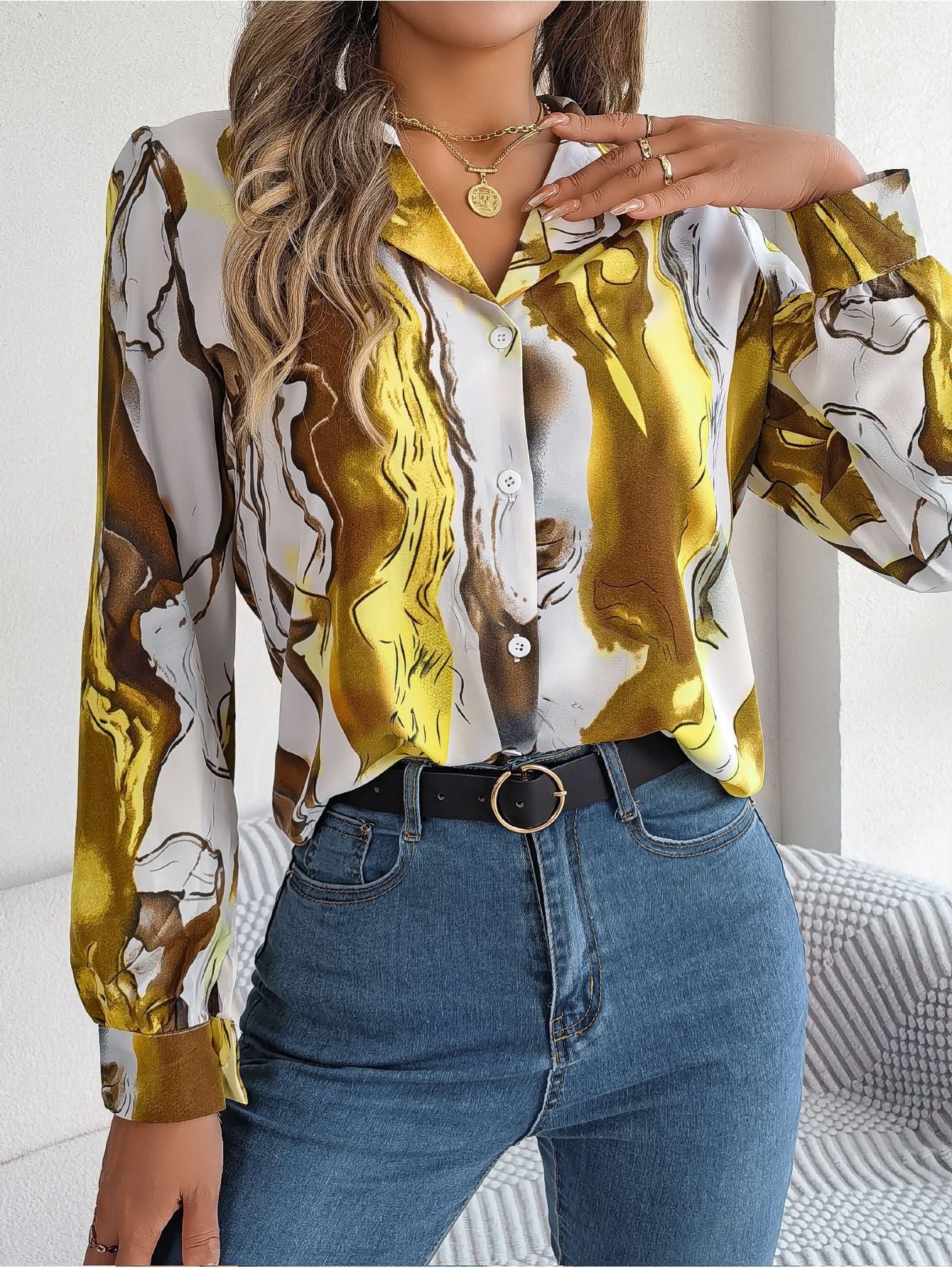 Contrast Color Collar Long Sleeve Shirt