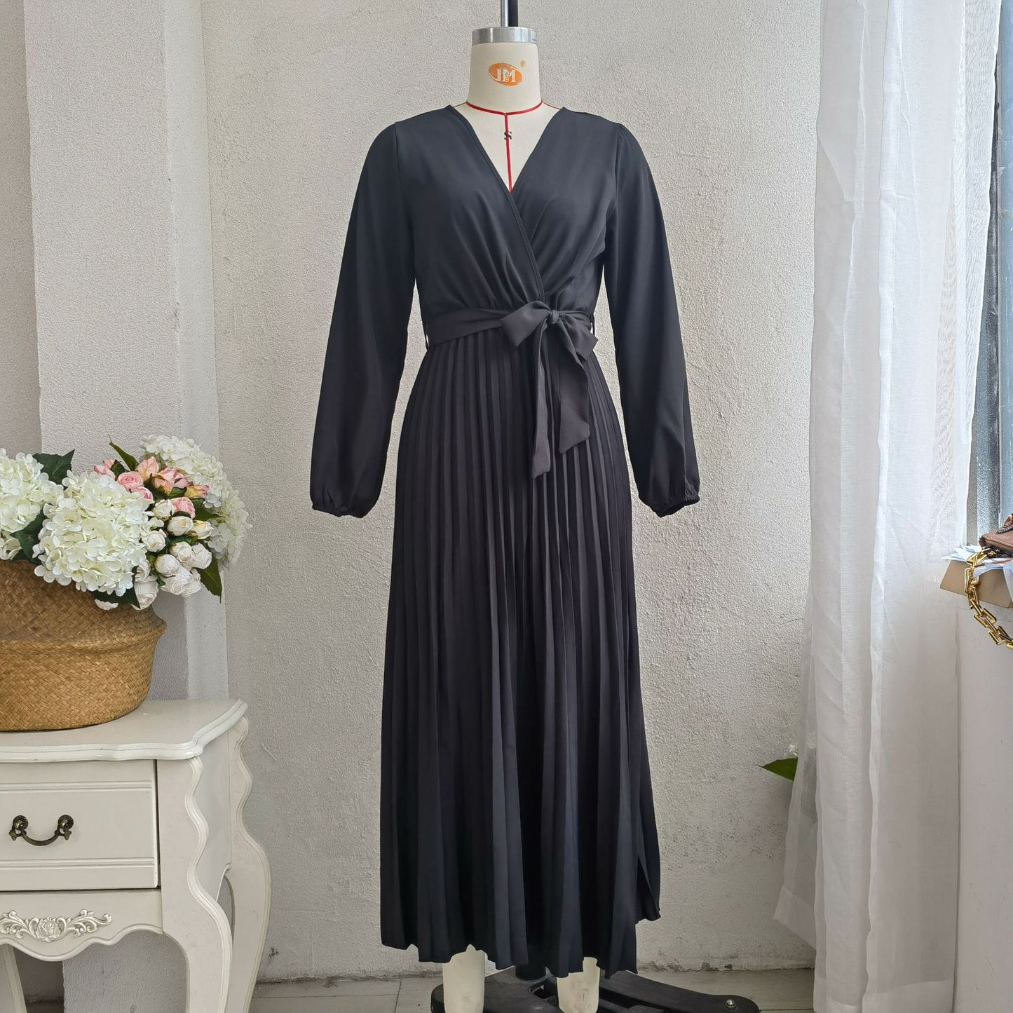 Popularna wiosenna letnia elegancka plisowana sukienka z dekoltem w kształcie litery V