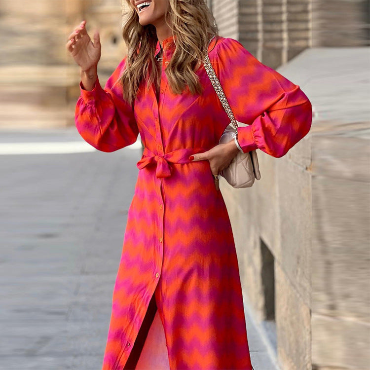فستان بوهيمي منقسم بألوان متباينة ومطبوع برباط للخريف