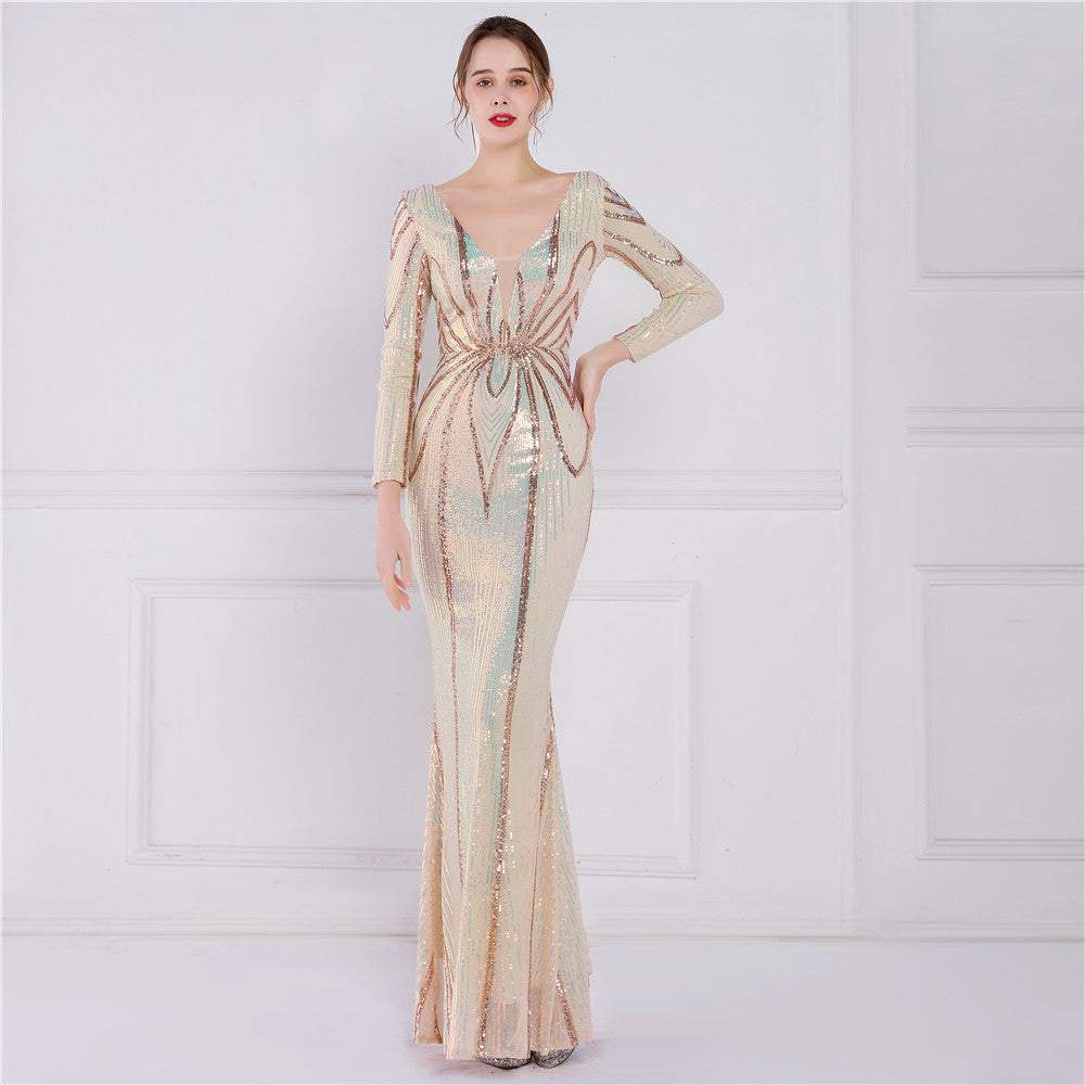Elegantes, langärmliges, mit Pailletten besetztes Queen-Fishtail-Kleid