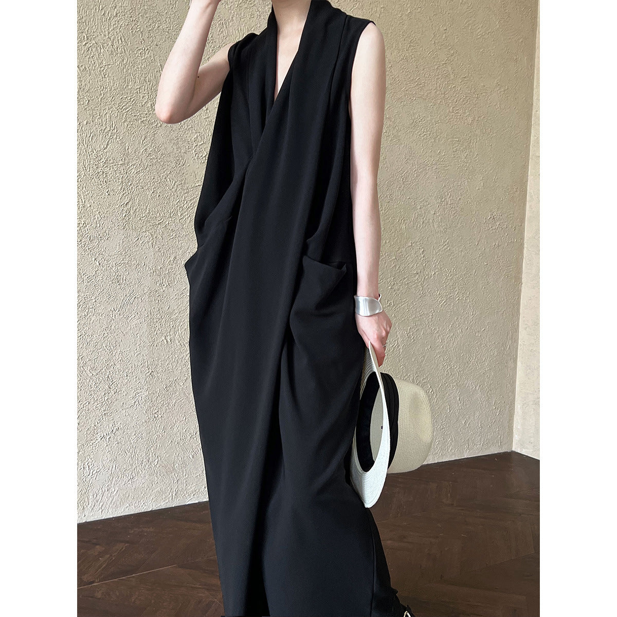 Elegant V Neck Sleeveless Twisted Waist Dress