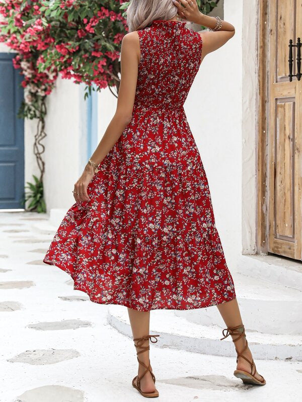 Vestido amplio y elegante con estampado floral