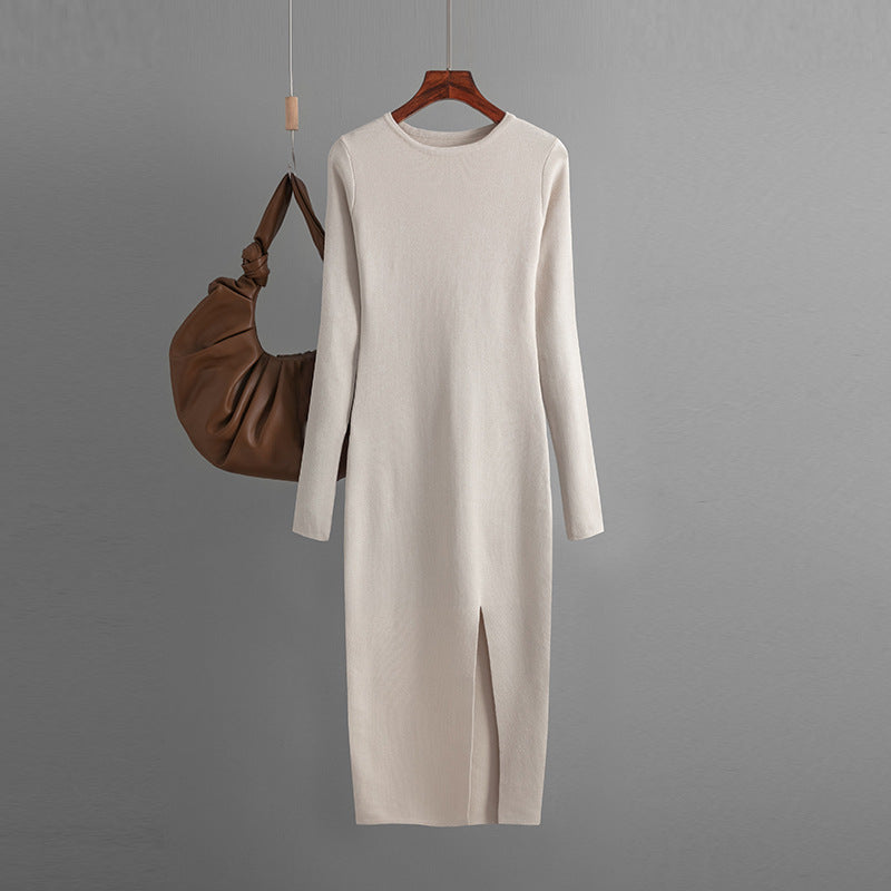 Gebreide jurk met lange mouwen, strak dieptepunt en slanke pasvorm
