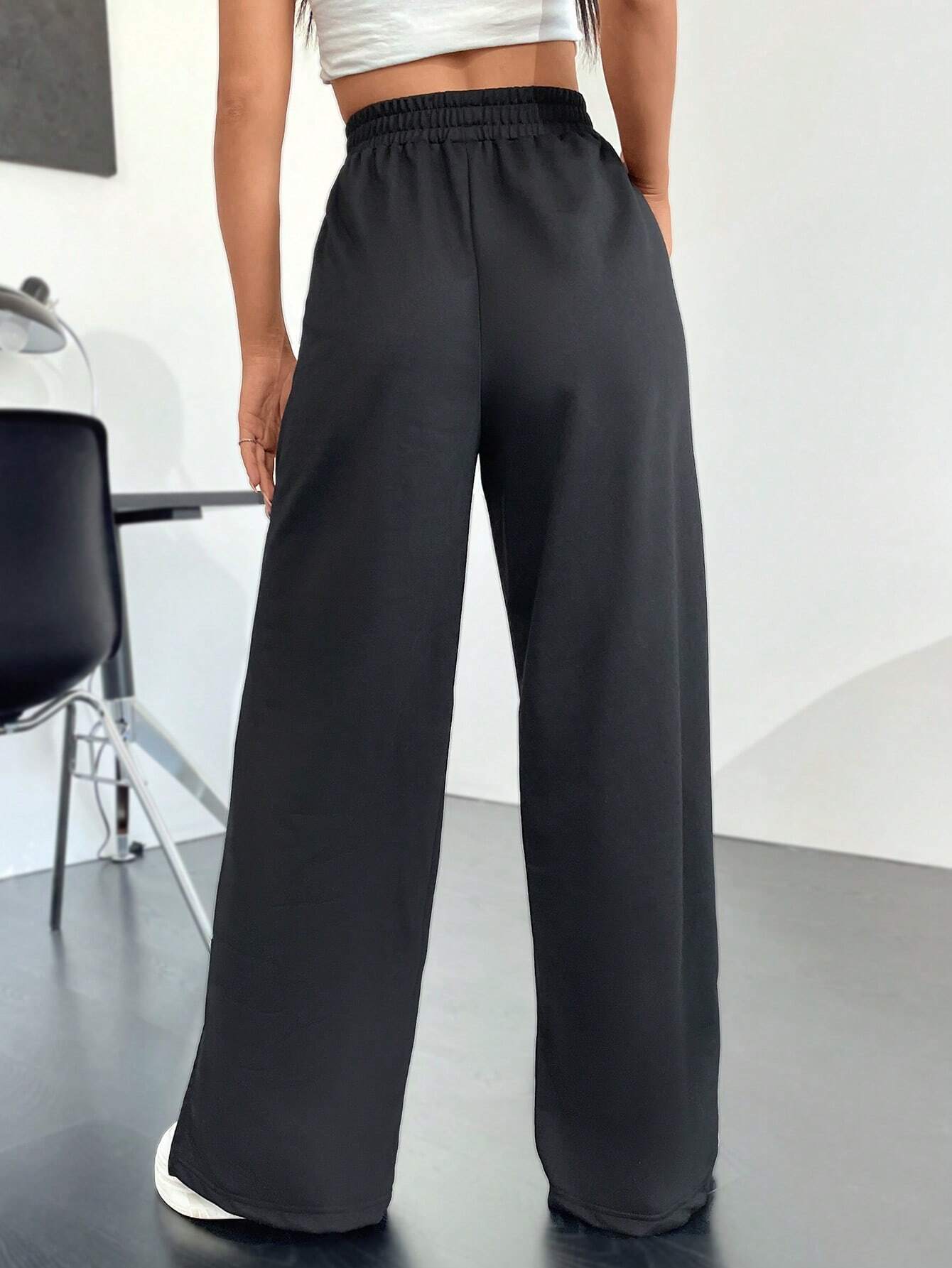 Elastic Waist Wide Leg Straight Sweatpants