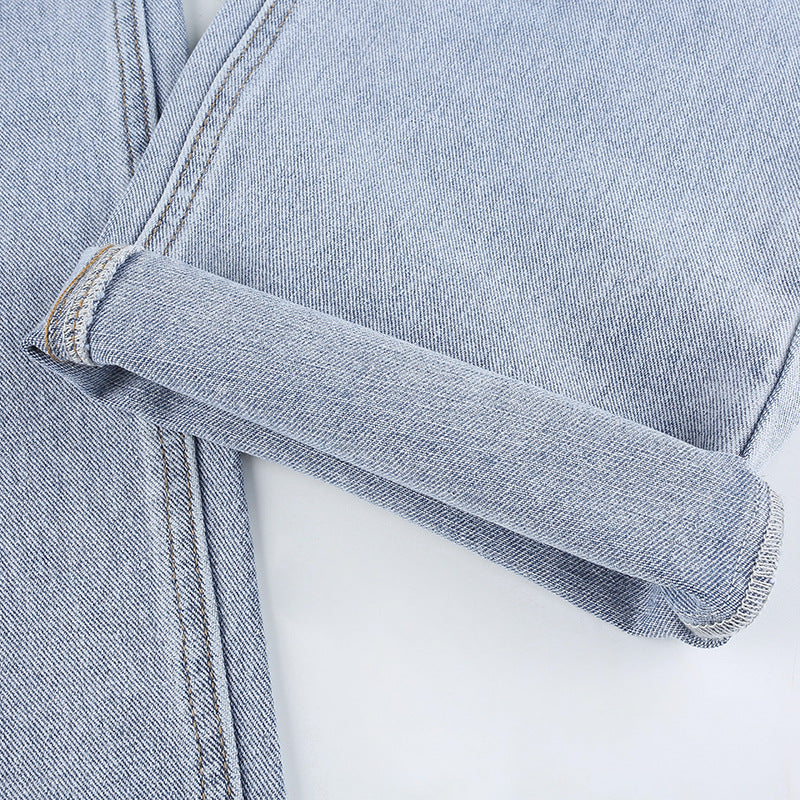 Rückseite große Schleifen-Druck hängende gerade Jeans