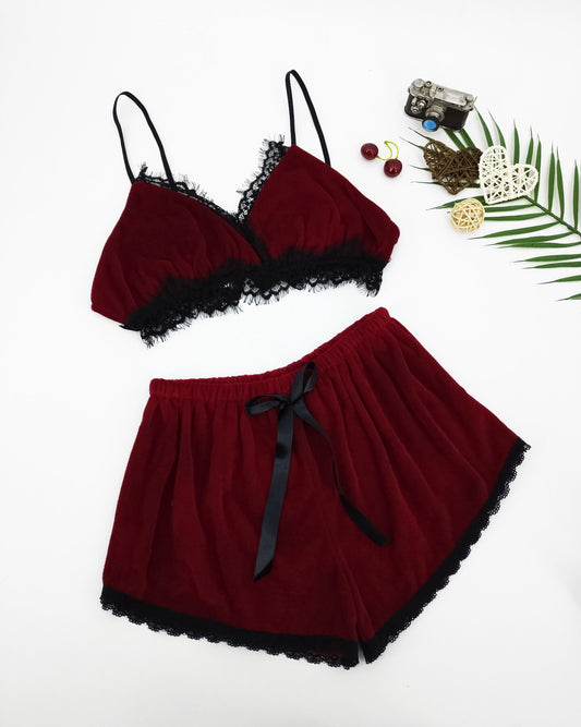 Set intimo sexy in pizzo con spacco a tre punti