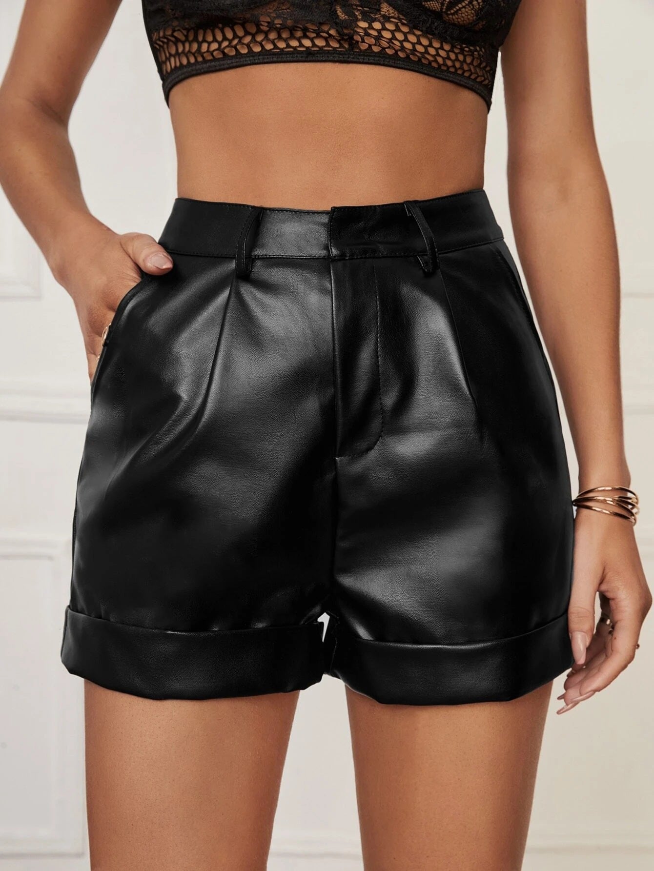 Outer Wear Summer High Roll Hem Pleated Ladies Casual Hip-Wrapped Shorts