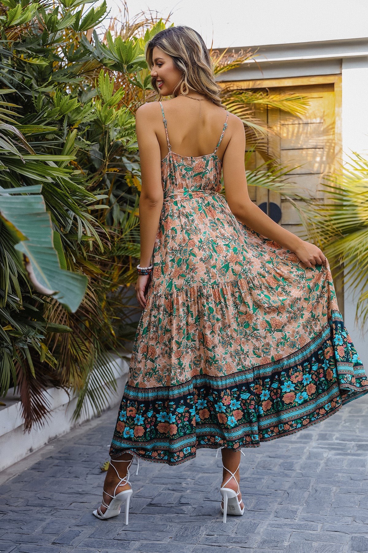 فستان صيفي بطباعة بوهيمي