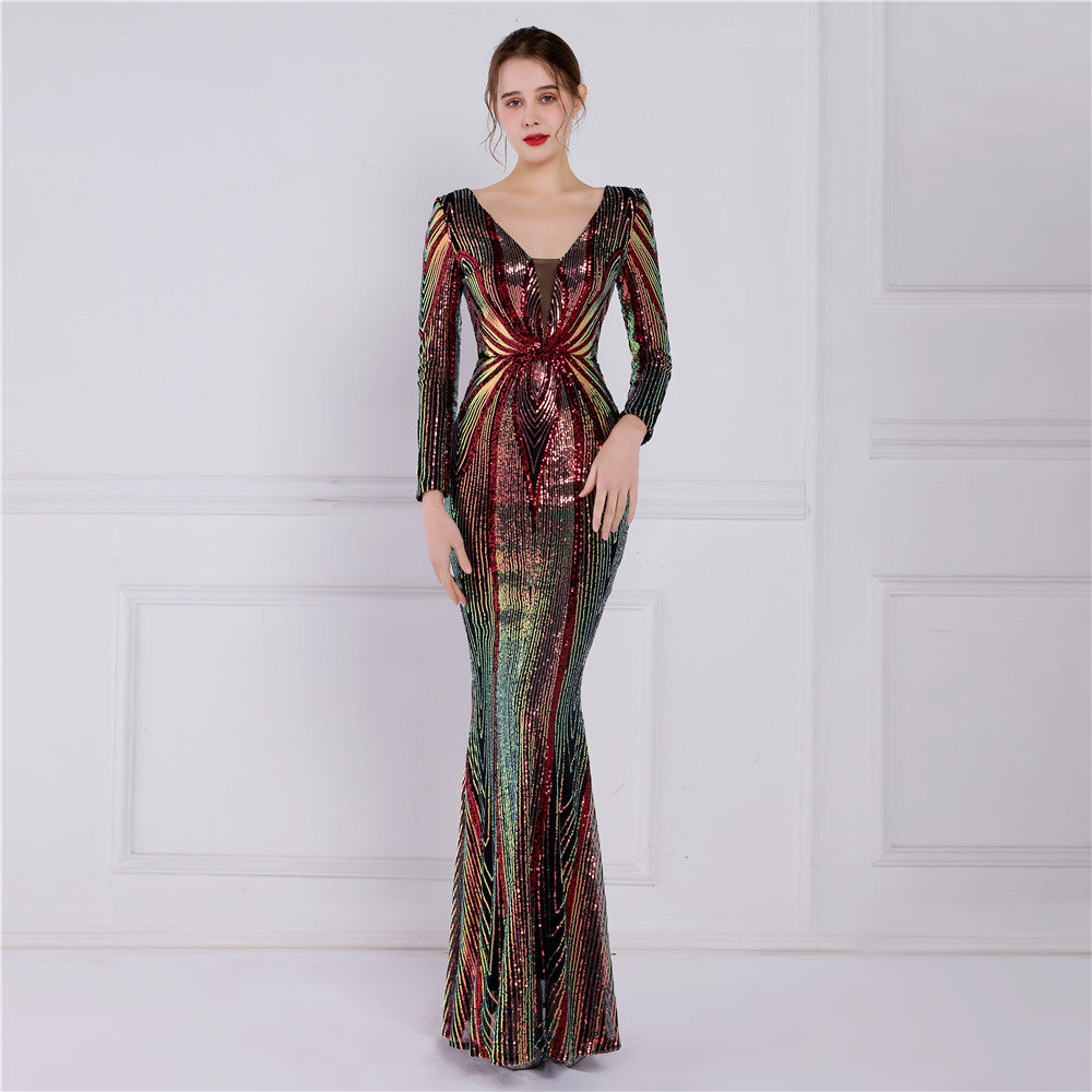 Elegantes, langärmliges, mit Pailletten besetztes Queen-Fishtail-Kleid