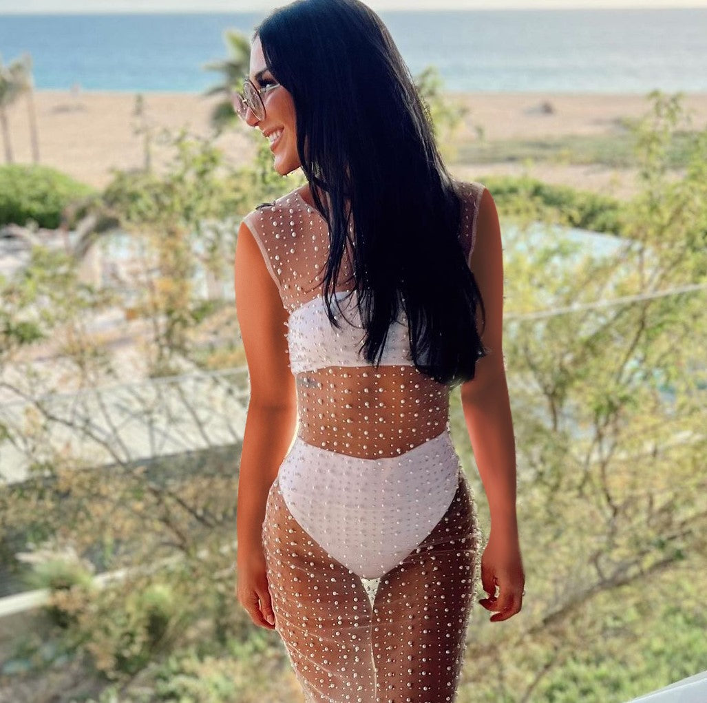 Seksowna prześwitująca lekka sukienka plażowa z bąbelkami w diamenty